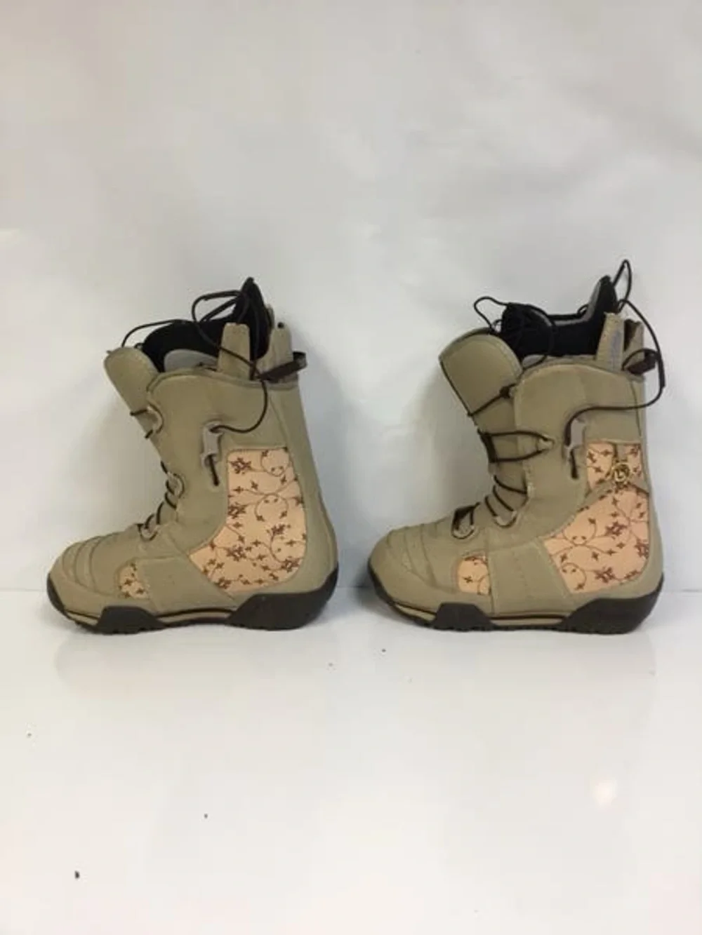 Burton Emerald Snowboard Boots Girls Size 4 Tan LaceUp Winter Snowboarding Boots